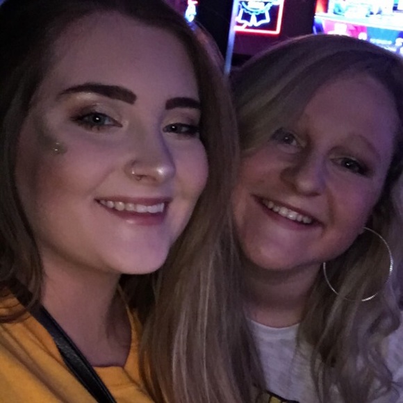 Meet your Posher, Kinsey - Picture 4 of 4